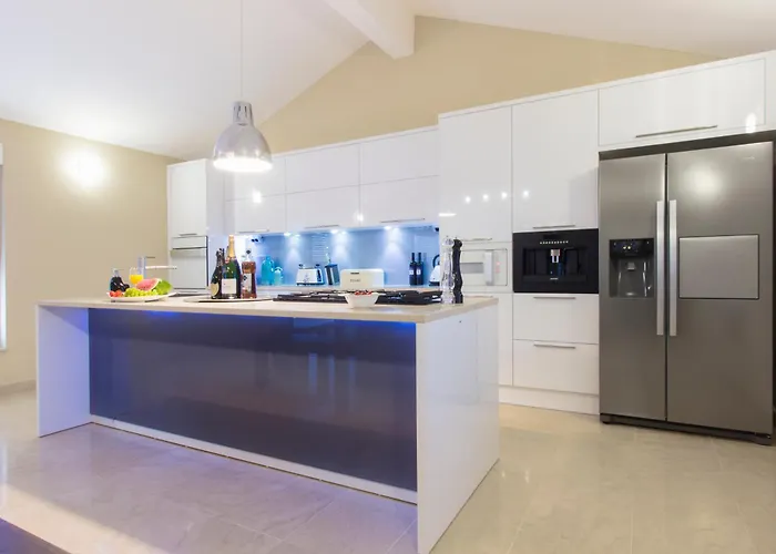 Good Cama * Posedarje