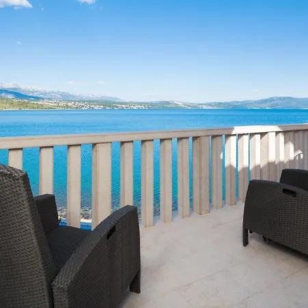 Good Cama * Posedarje