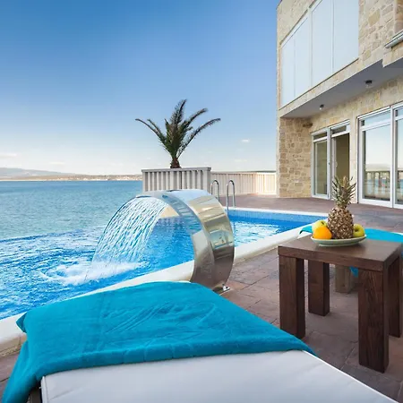 Good Cama Villa *